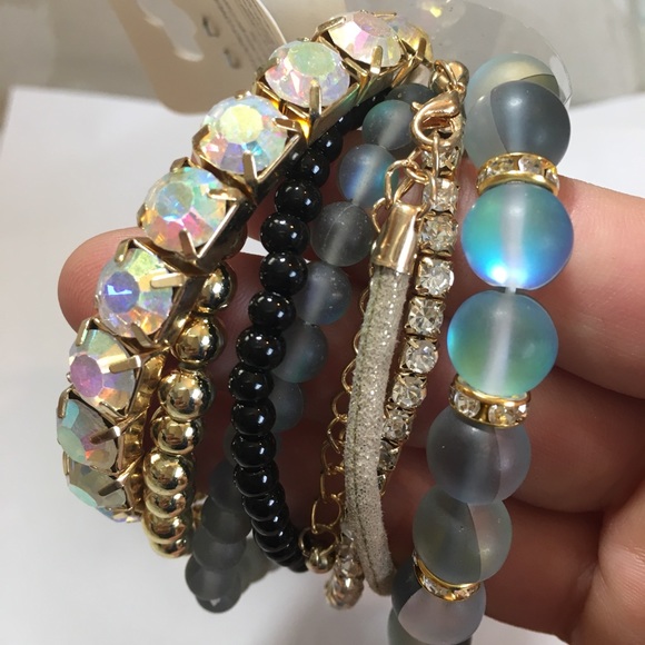 Grey Celadon Mermaid Glass Bracelet Set - Picture 3 of 4